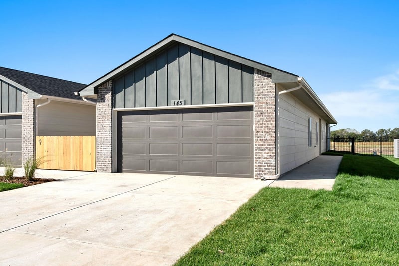 244 - 246 Gowen St, Goddard, KS 67052