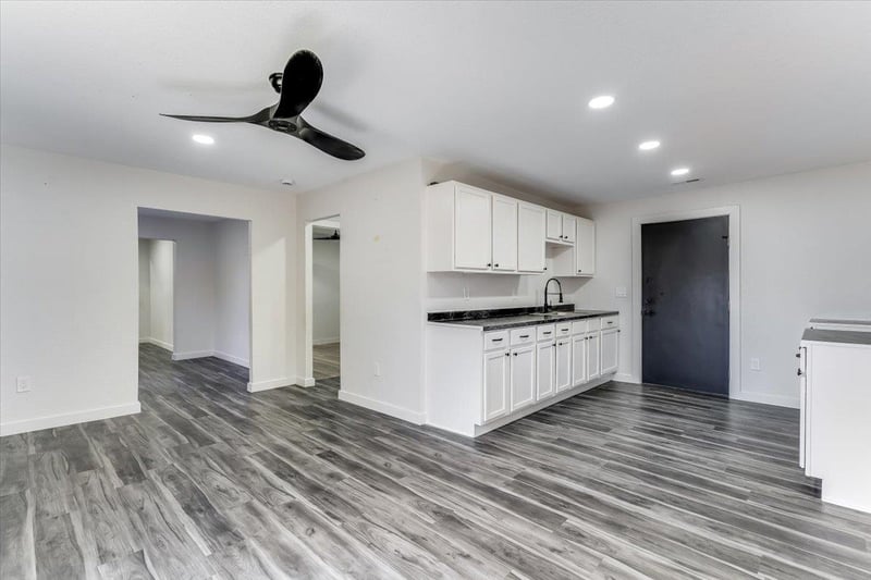 2969 Davidson St, Wichita, KS 67210-1403