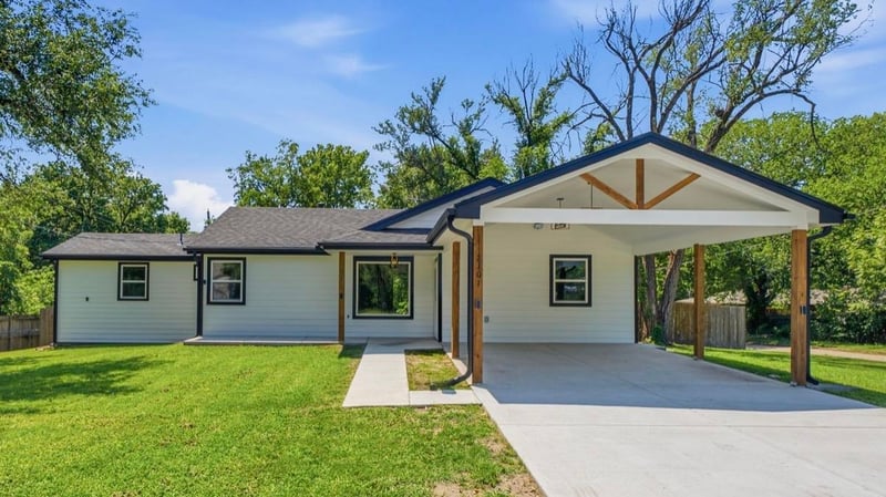 2101 Bluff , Wichita, KS 67218