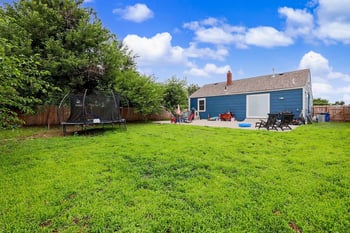 2200 S Seneca, Wichita, KS 67213