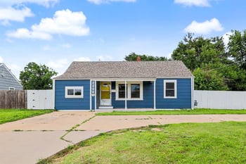 2200 S Seneca, Wichita, KS 67213