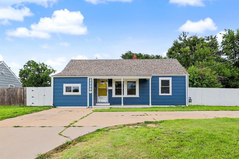 2200 Seneca , Wichita, KS 67213