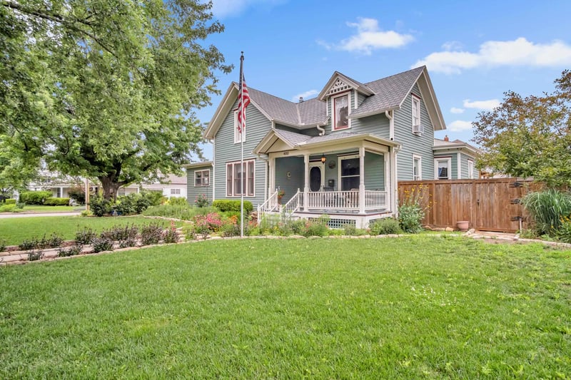 400 E 3rd, Newton, KS 67114