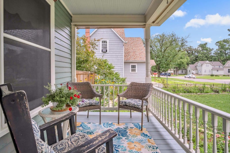 400 E 3rd, Newton, KS 67114