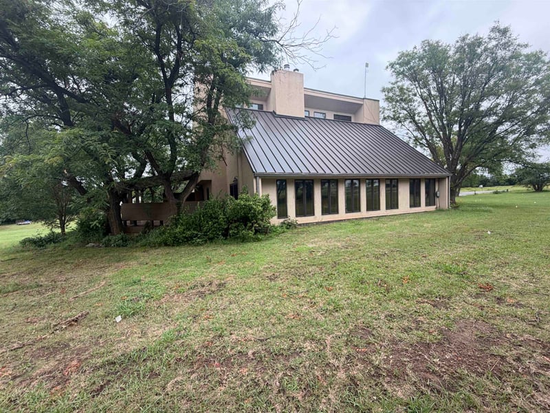399 Seneca , Wellington, KS 67152