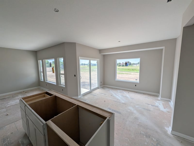 219 Summer Dr, Newton, KS 67114