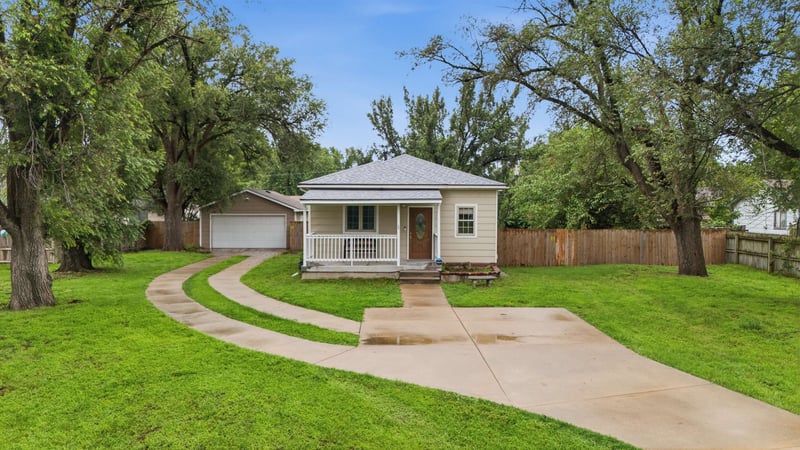 5331 Robinson , Wichita, KS 67212