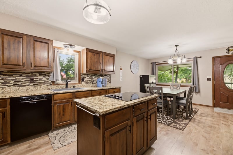 905 N Main St, Garden Plain, KS 67050