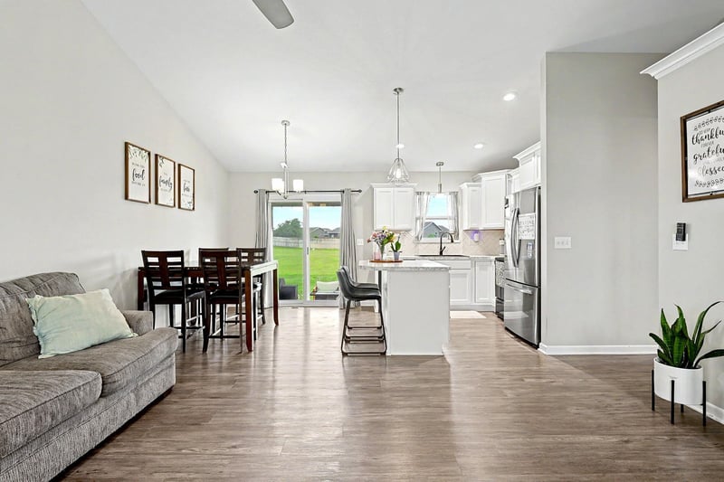 881 Cloverleaf , Goddard, KS 67052