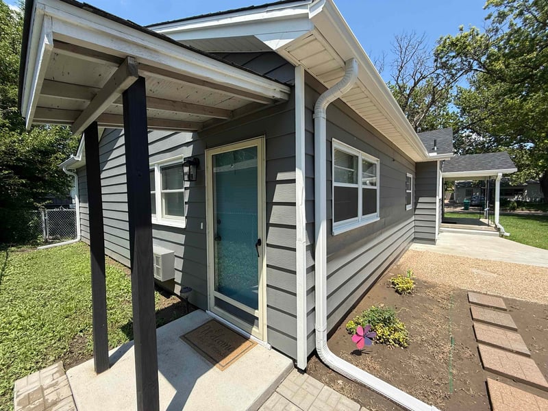 3904 Murdock St, Wichita, KS 67203