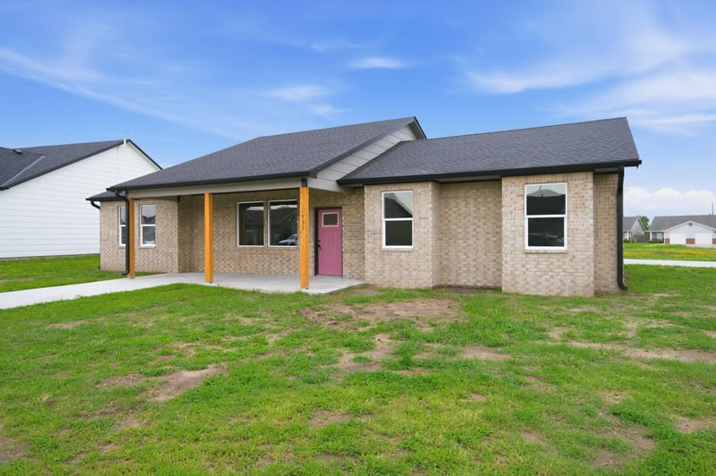731 Wakefield Ave, Valley Center, KS 67147