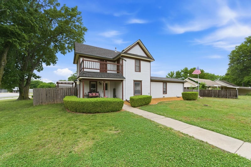 427 Willow St, Douglass, KS 67039