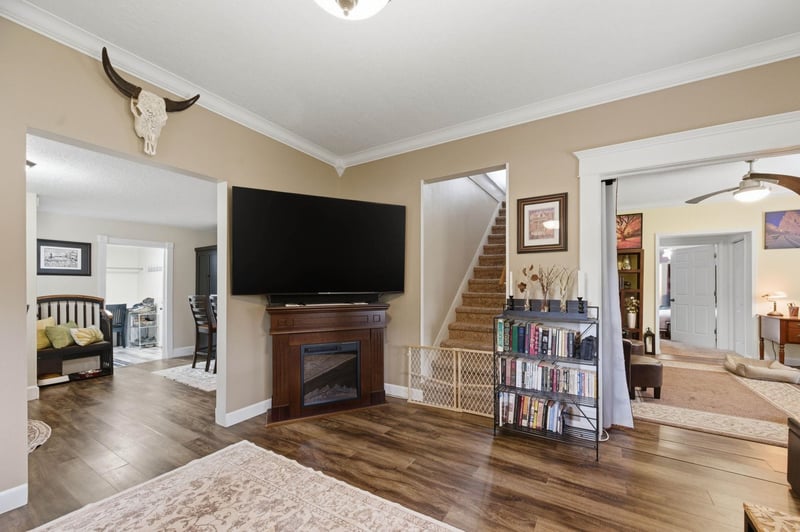 427 Willow St, Douglass, KS 67039