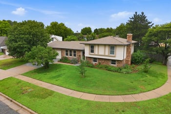 7006 E Stonegate St, Wichita, KS 67206