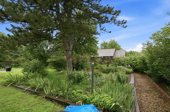 7006 E Stonegate St, Wichita, KS 67206