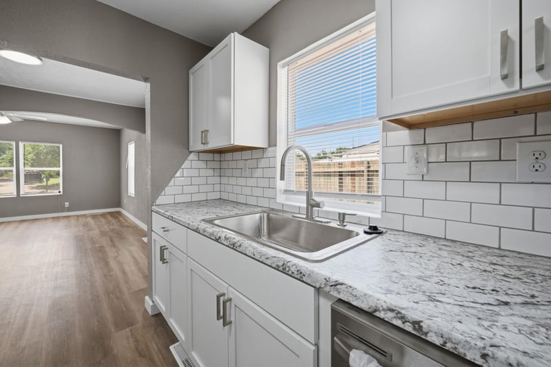 2416 Pattie Ave, Wichita, KS 67216
