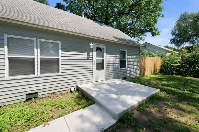 2416 Pattie Ave, Wichita, KS 67216