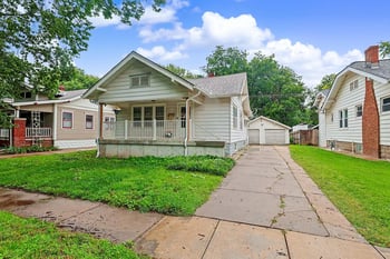 1044 N Perry Ave, Wichita, KS 67203