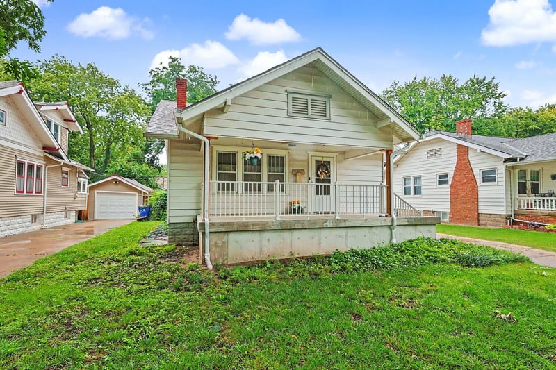 1044 Perry Ave, Wichita, KS 67203