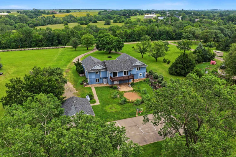 4441 Wasserman Way, Salina, KS 67401