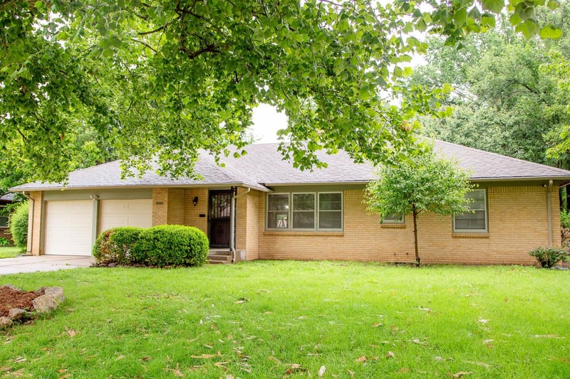 2046 Payne Ave, Wichita, KS 67203