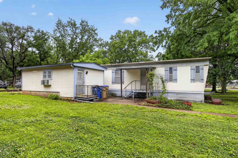 607 Highland , Towanda, KS 67144