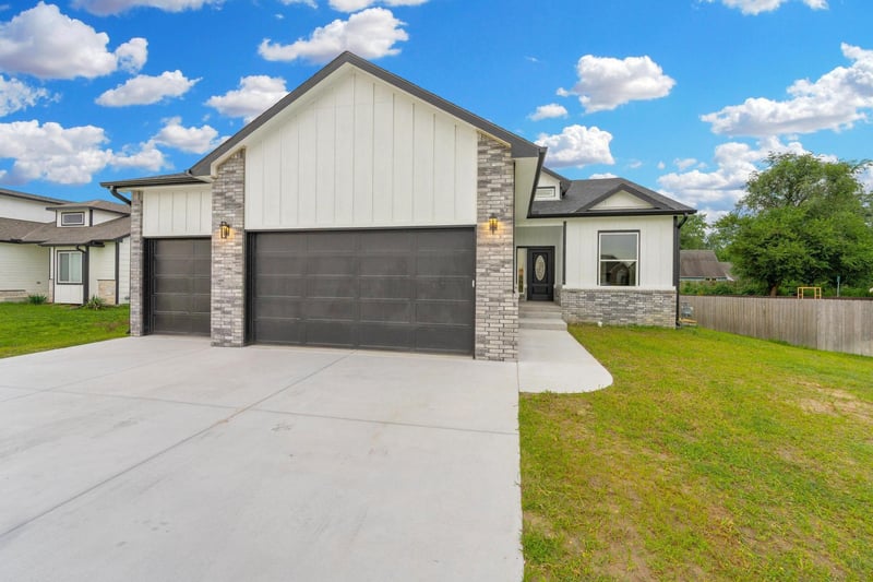 443 Karla , Haysville, KS 67060