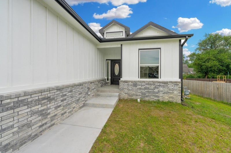 443 Karla , Haysville, KS 67060