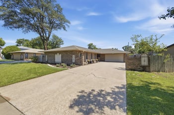 8401 E Lincoln St, Wichita, KS 67207