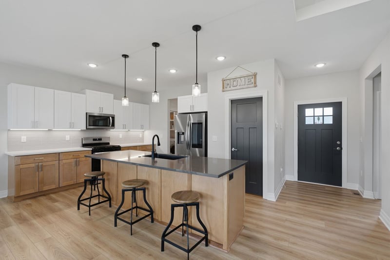 5906 Saint Paul St, Wichita, KS 67204-5396