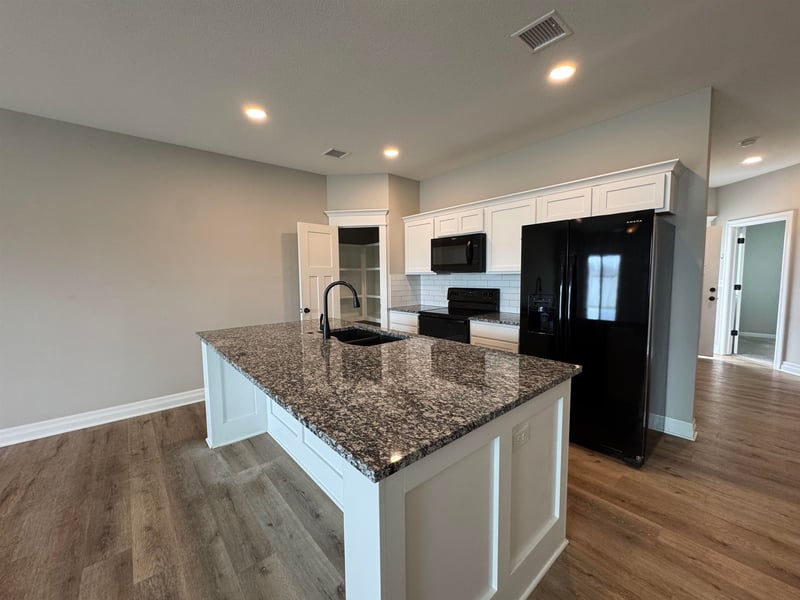 868 Cloverleaf , Goddard, KS 67052