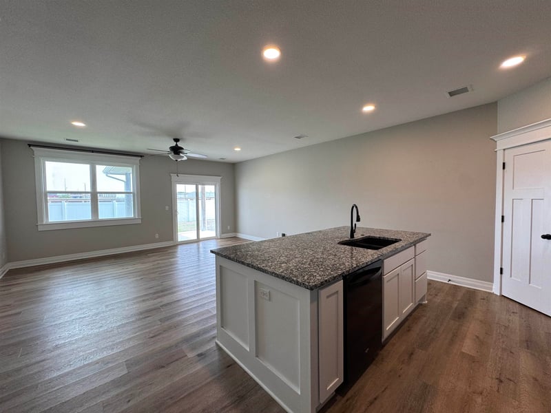 868 Cloverleaf , Goddard, KS 67052