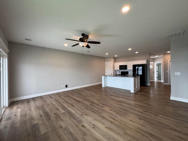 868 Cloverleaf , Goddard, KS 67052