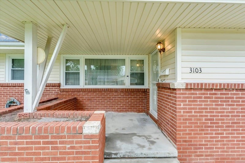 3103 S Martinson Ave, Wichita, KS 67207