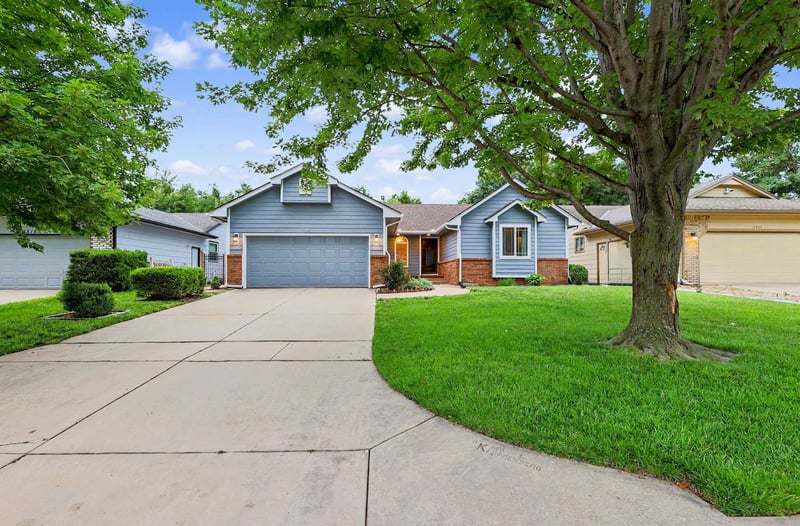 10825 Rolling Hills, Wichita, KS 67212