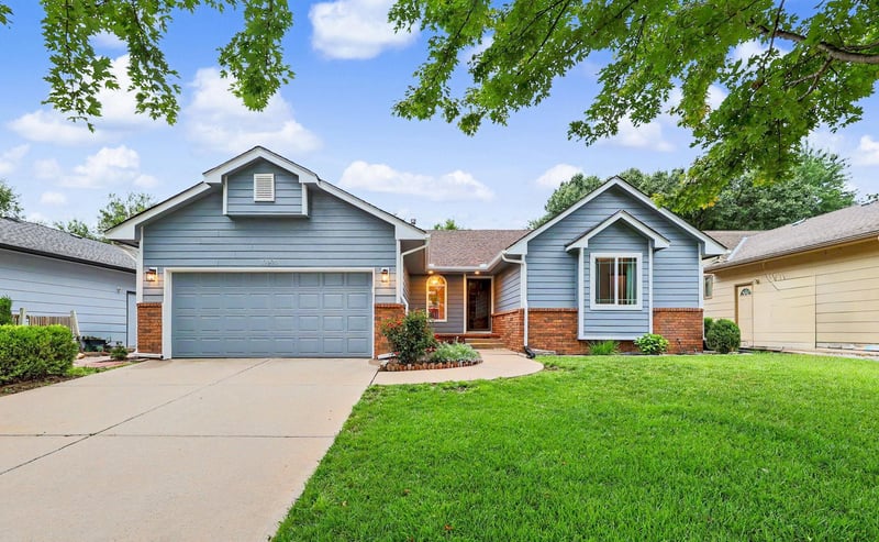 10825 Rolling Hills, Wichita, KS 67212