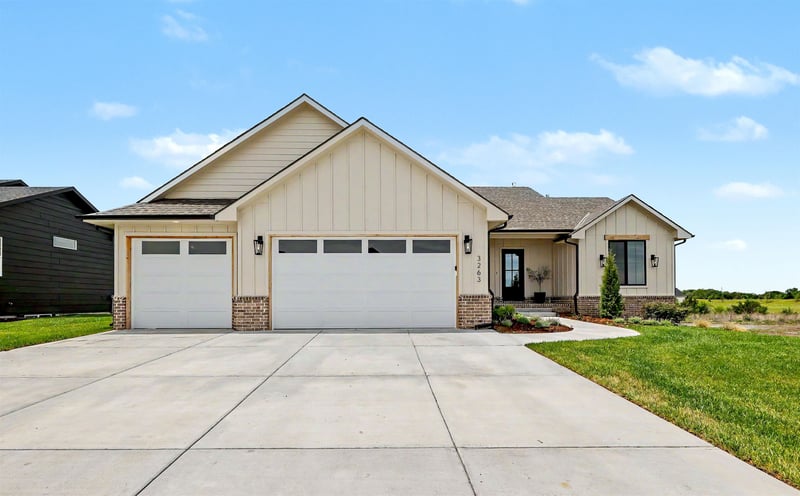 3263 Bedford St, Wichita, KS 67226