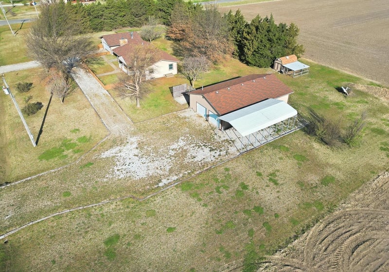 2416 111th St S, Peck, KS 67120