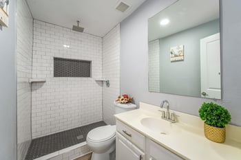 706 N Piatt Ave, Wichita, KS 67214