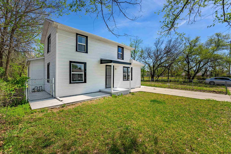 706 Piatt Ave, Wichita, KS 67214