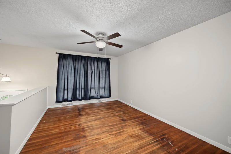 2449 Robin , Salina, KS 67401