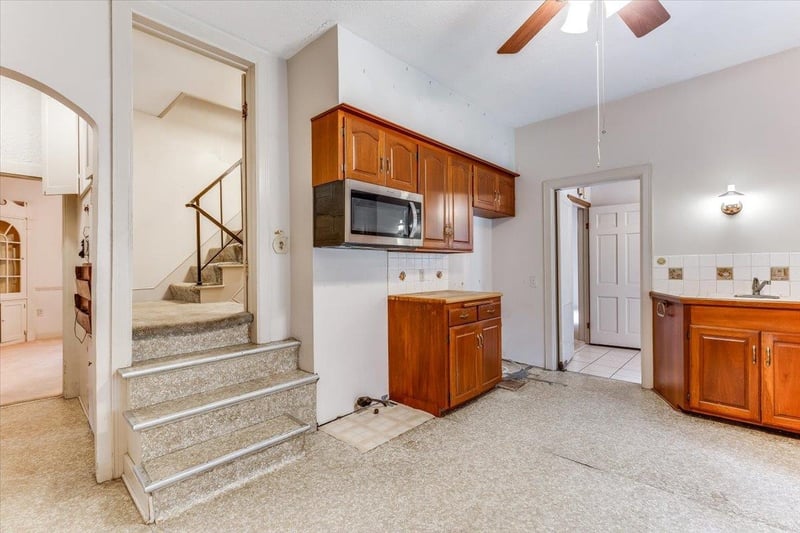 525 10th St, Newton, KS 67214