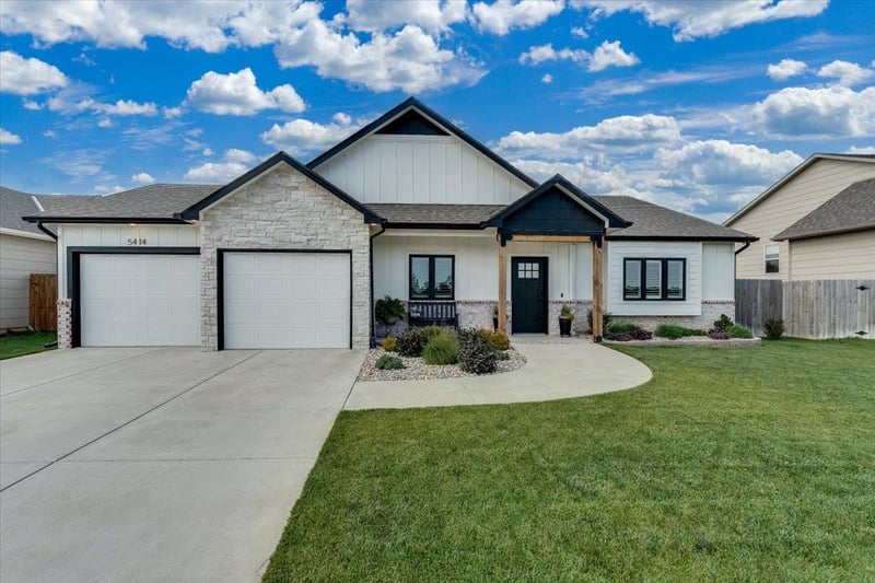 5414 46th St S, Wichita, KS 67215