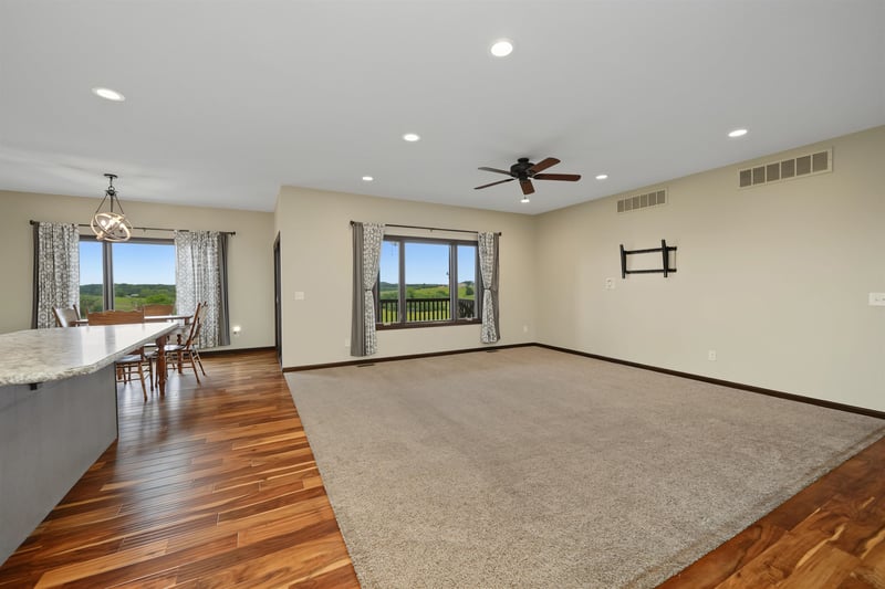 5000 N Streckfus Trl, Salina, KS 67401