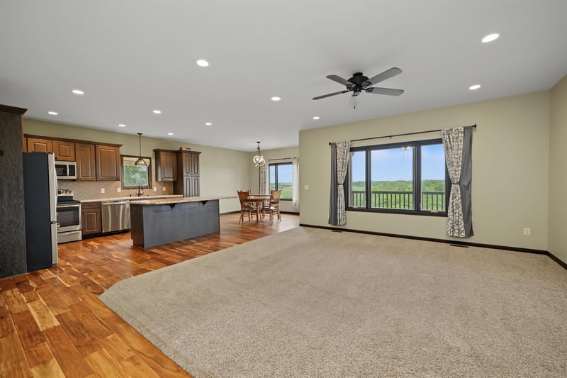 5000 N Streckfus Trl, Salina, KS 67401