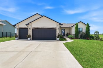 13038 W Blake Ct, Wichita, KS 67235-4115