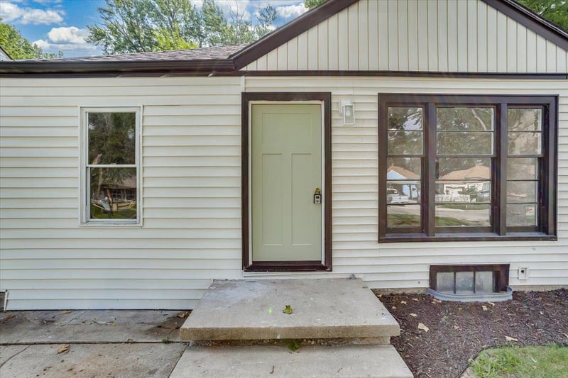 2342 Mosley Ave, Wichita, KS 67211