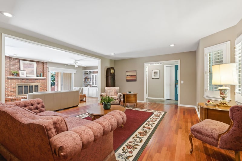 610 N Rutland, Wichita, KS 67206