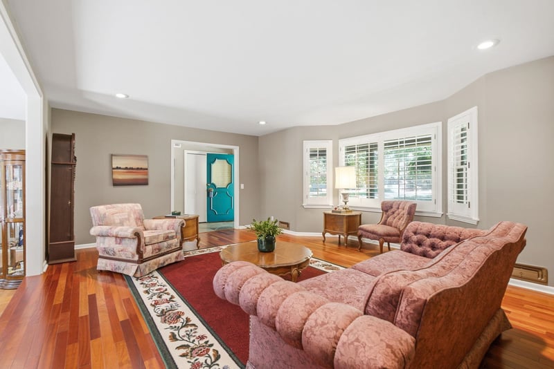610 N Rutland, Wichita, KS 67206