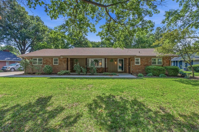 610 N Rutland, Wichita, KS 67206